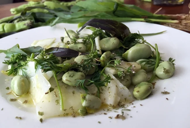 Ensalada de habas y coliflor