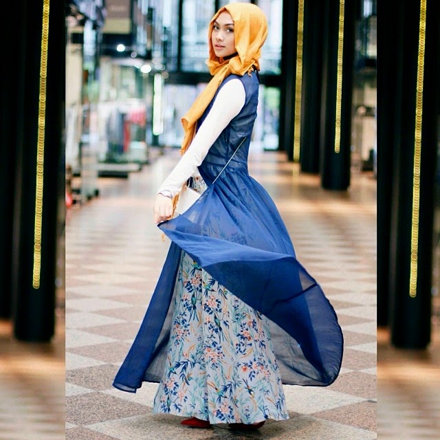  Foto Indah Nada Puspita, Hijaber Fashionable Ala Luar Negeri 2014