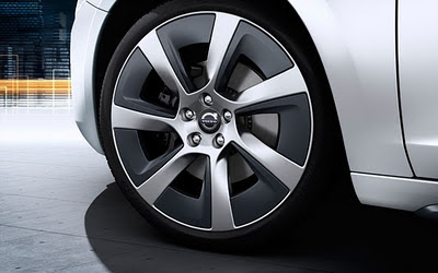 For Exterior Of The 2011 volvo v40