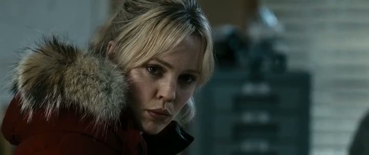 Screen Shot Of 30 Days of Night (2007) Dual Audio Movie 300MB small Size PC Movie