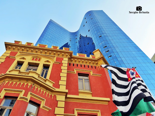 Fotocomposição com as fachadas do Palacete Conde de Sarzedas e do Edifício 9 de Julho - Centro - São Paulo
