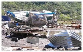 Foto-Foto Pasca Tsunami Mentawai Sumatra Barat