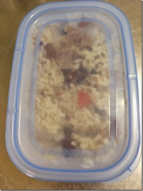 炊き込みご飯を冷凍庫に冷凍保存してレンジで解凍して食べた感想 美味しく食べれた サラリーマンの家計簿 家計プラス