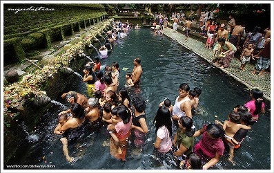 Tempat wisata Tirta Empul di Bali