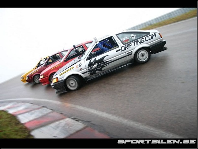 AE86 drifting x4