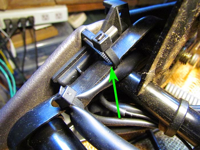 Crawls Backward (When Alarmed): Sagging Car Seatback Pocket Repair on the  c900 Seat