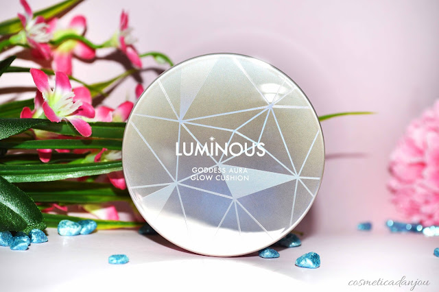 TONYMOLY Luminous Goddess Aura Glow Cushion SPF50+ PA+++ #1 Skin Beige