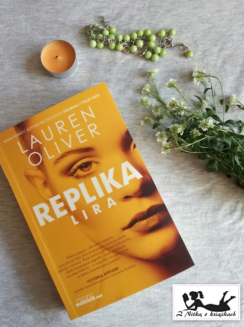 Replika - Lauren Oliver