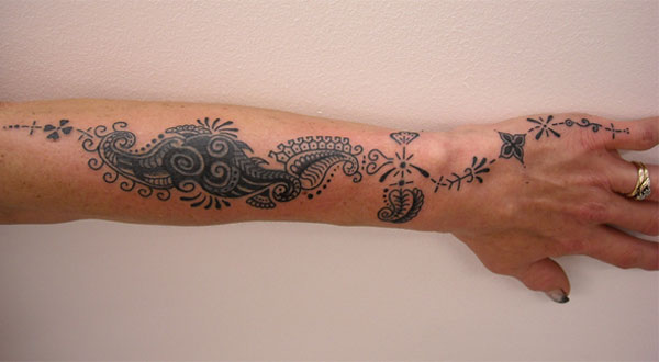 Mehndi tattoo designs idea