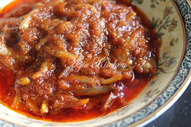 Sambal Tumis Ikan Bilis - Azie Kitchen