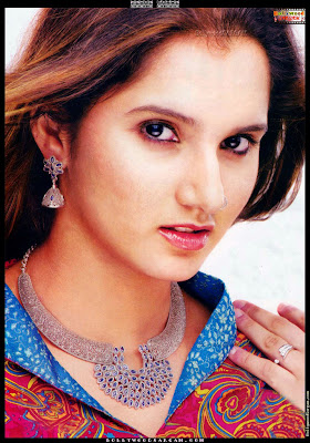 Sania Mirza Bouncing Tennis Pics