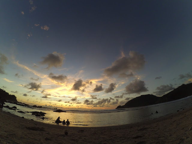 Pantai Wediombo di Jogja