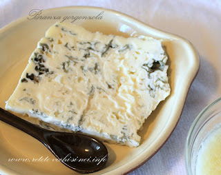 Sos gorgonzola