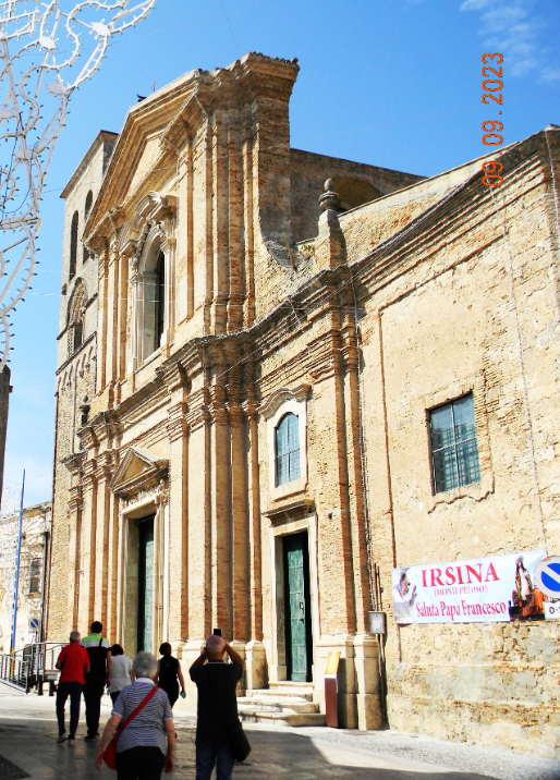 Passeggiata culturale a Irsina