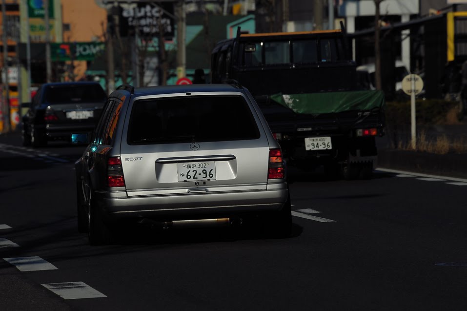 [E62TとE500セダン　DSC_0567.jpg]