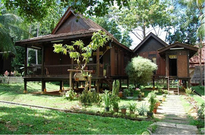 Rumah Tradisional Malaysia Rumah Bumbung Panjang Pahang 