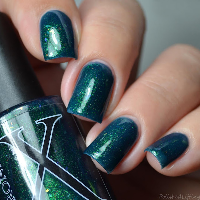 blue to green shifting shimmer nail polish