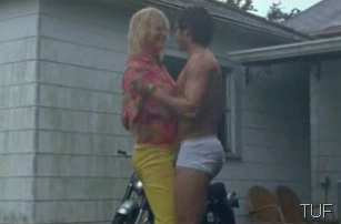 Zac Efron shirtless in The Paperboy trailer