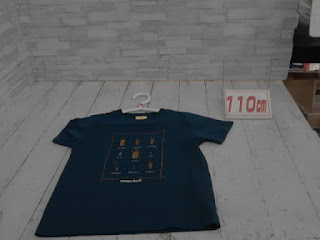 中古品　子供服　１１０ｃｍ　mont－bell　ネイビー　昆虫プリント　半袖Tシャツ　９９０円