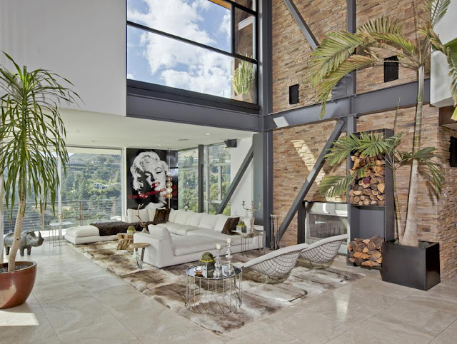 Photo of another living room in the house with the views