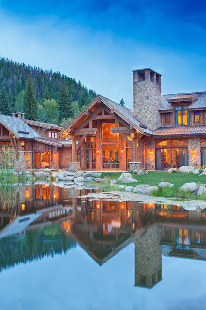  Rumah minimalis di pegunungan biasanya didesain dengan gaya pegunungan sesuai dengan ling 35 Model  di Pegunungan