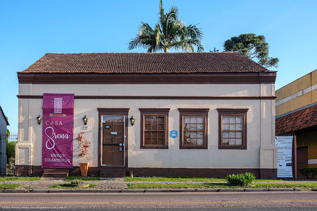 Casa na Avenida Anita Garibaldi 2319