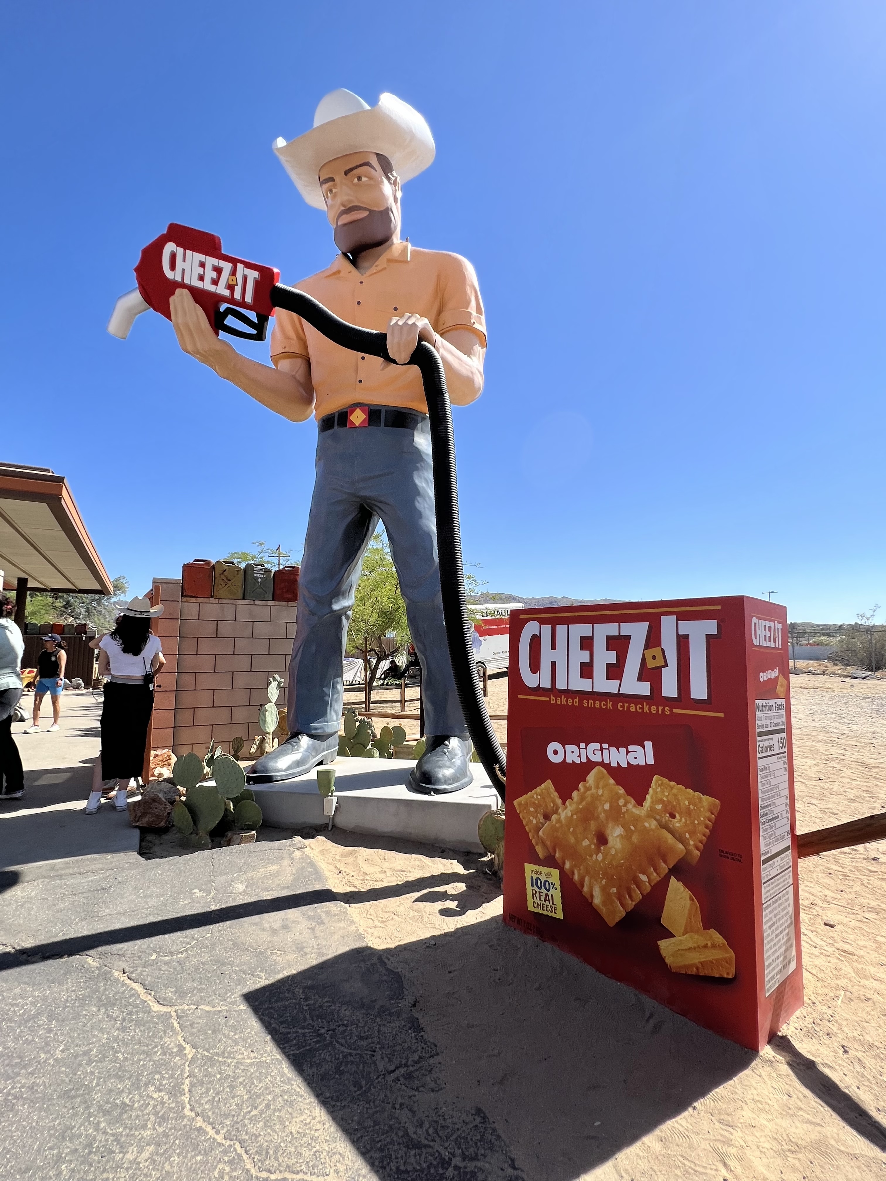 Cheez-It Pump Pop Up in Joshua Tree, California_Adrienne Nguyen