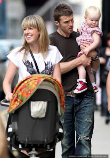 Michael Carrick And Lisa Roughead Daughter With Baby 