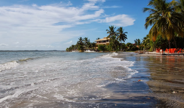 Praia de Cacha Prego; Itaparica, Bahia, Brazilia