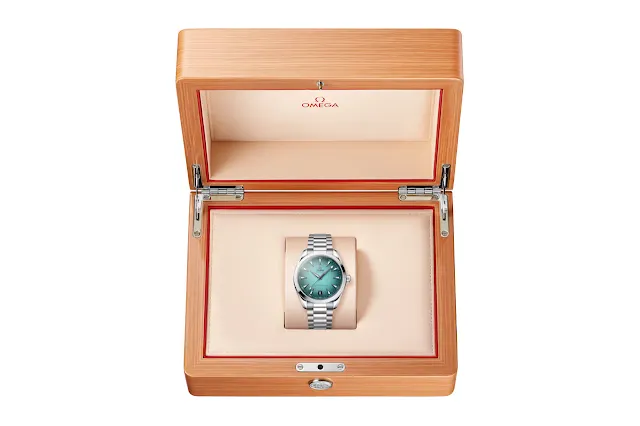 OMEGA Seamaster Aqua Terra 150m Turquoise Fumé Dial
