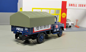 Tomica Limited Vintage LV-62b Nissan 680 Newspaper Transport Truck Asahi Newspaper