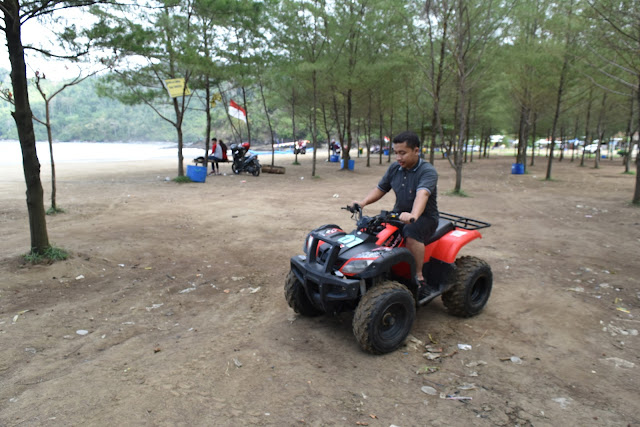 penyewaan ATV di pantai gemah