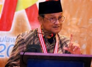 Presiden B.J Habibie Penuh Hambatan Banyak Kesuksesan