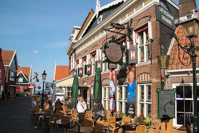 Cafe dan restoran di Volendam