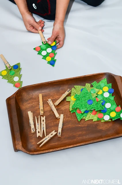 Simple Christmas themed counting activity for kids from And Next Comes L