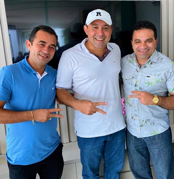 Aluizio Santos e Josimar recebem apoio de Ricardo Campos em Paraibano
