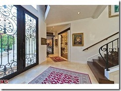 Arnold_Foyer2-574x430