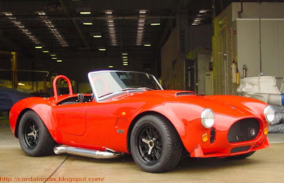 AC Cobra 212 SC (2000)