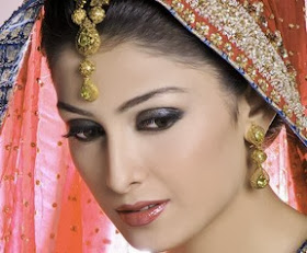 Ayeza Khan HD Wallpapers