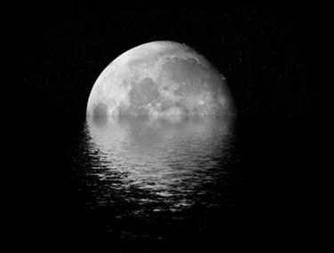 moon-reflection-wallpaper-b%26w-w7!xl@