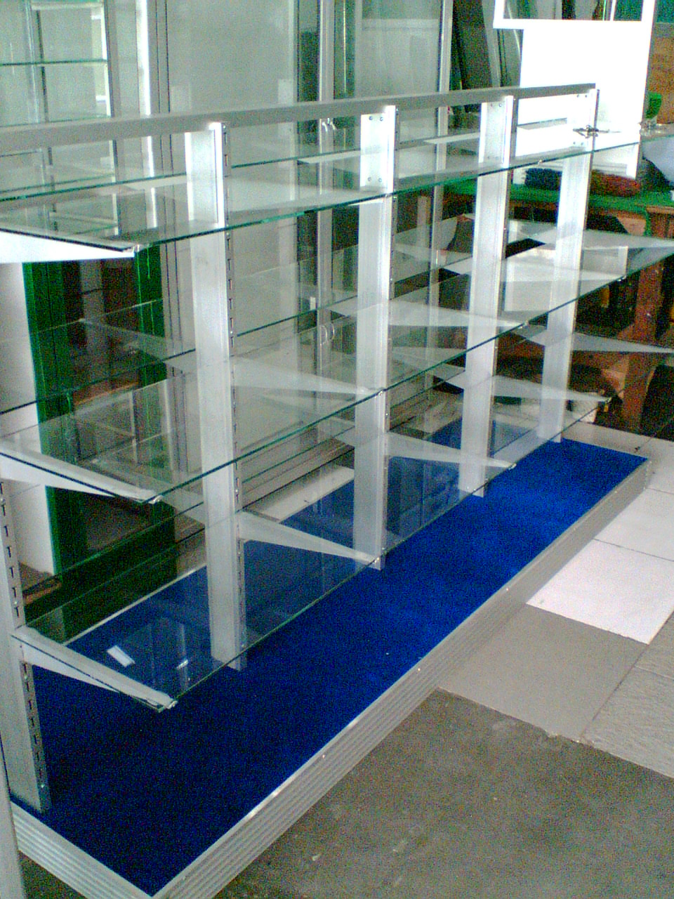 Sari Nugraha Aluminium Kaca  Construction desain  etalase 