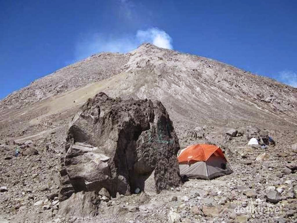 Misteri di balik Pasar Bubrah Merapi - Porter Gunung 