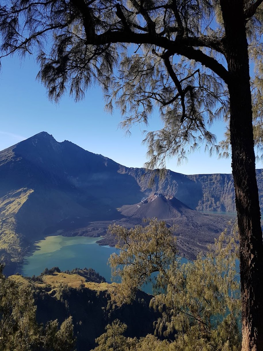 Mount Rinjani, Lake Segara Anak, Mount Barujari