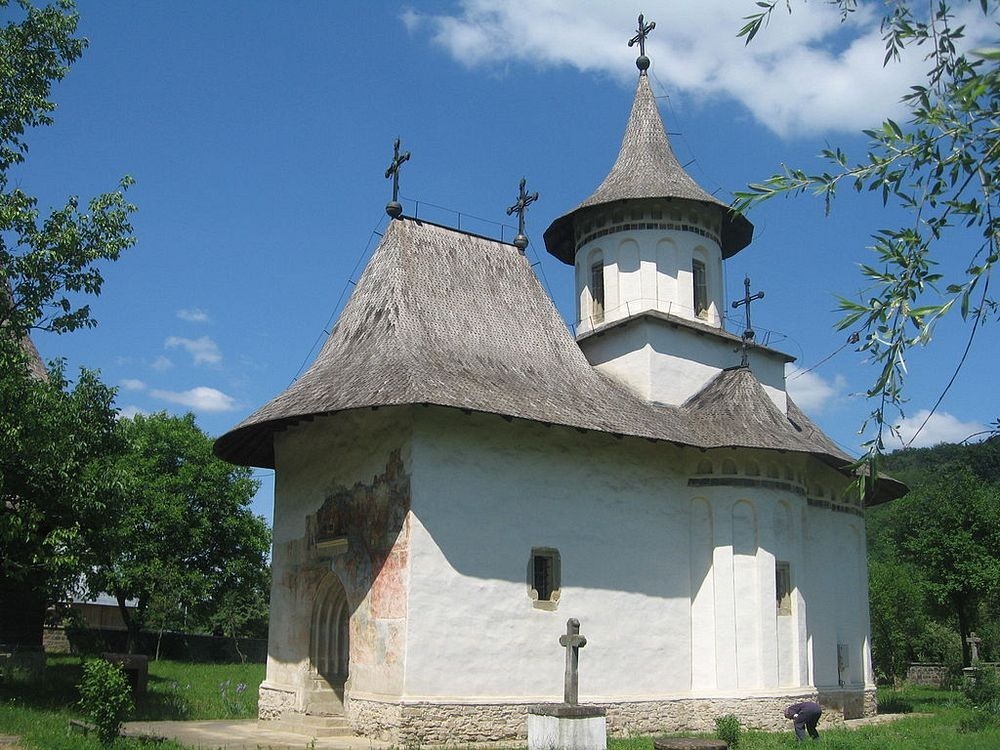 patrauti-monastery-1