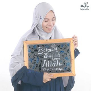 hijab dan akhlak