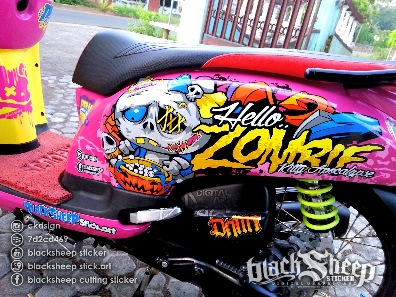 Honda Scoopy Hello Kitty Zombie BlackSheep sticker 