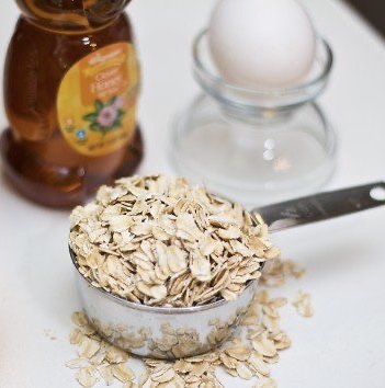 Photo of honey, egg and oats