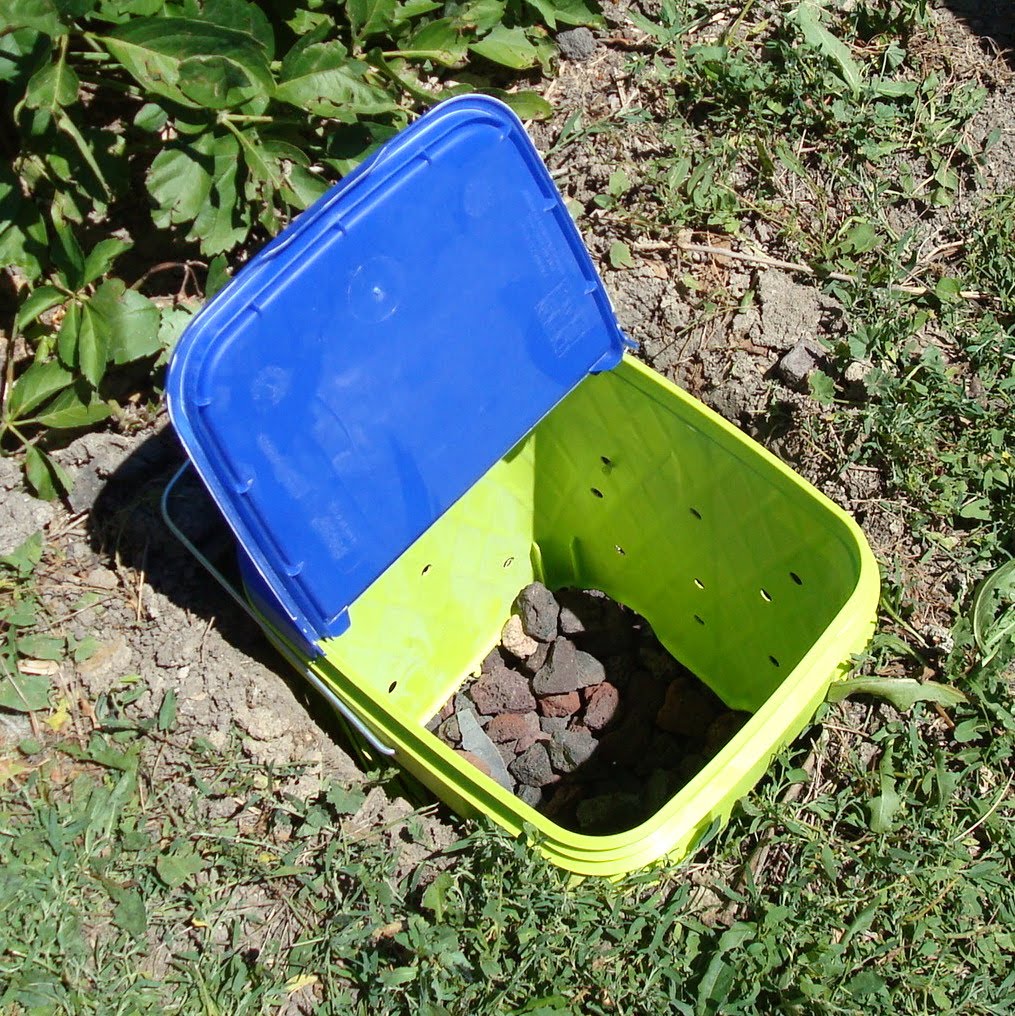 Calico Road: Dog Doo Compost Bin