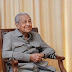 Kelelahan Mahatir Mohamad Dilarikan Ke RS Usai Perayaan Ultah Ke-100