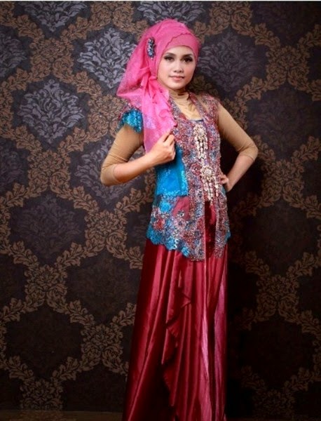 Trend Model Baju  Kebaya Wisuda Modis dan Elegan Terbaru 